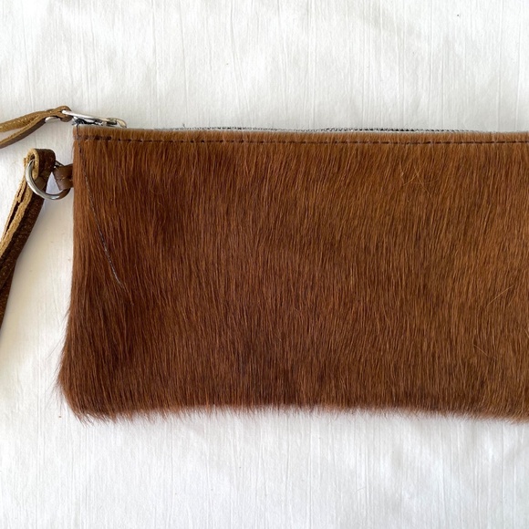 W G Wild Goose Cowhide Hair Leather Wristlet Brown & White Rustic Cowgirl NWOT - Picture 3 of 7